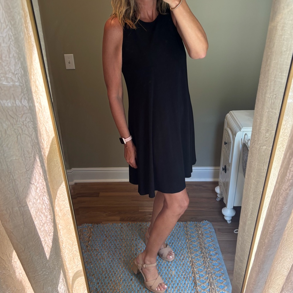 Elegant Black Sleeveless Dress